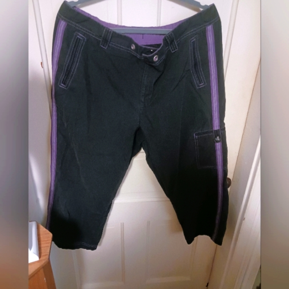 SB Active capris size XL